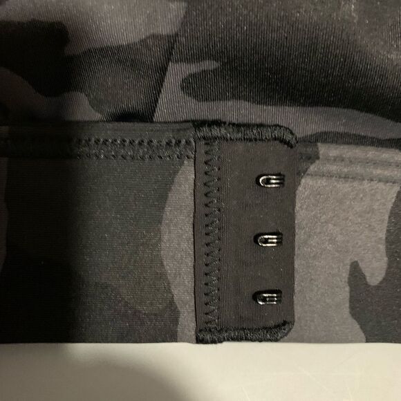 Athleta Ultimate Printed Bra 3X D DD+ Camo Adjustable Band NWT - Picture 5 of 10